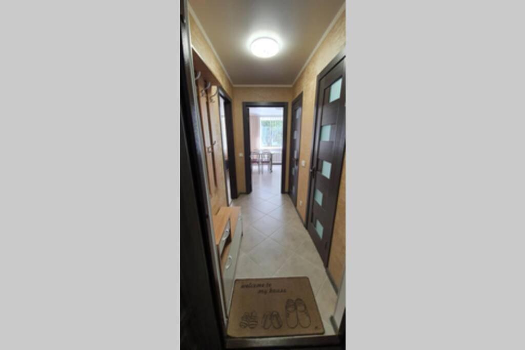 Квартира " A Quiet Place" Apartment Kamianets-Podilskyi Ngoại thất bức ảnh