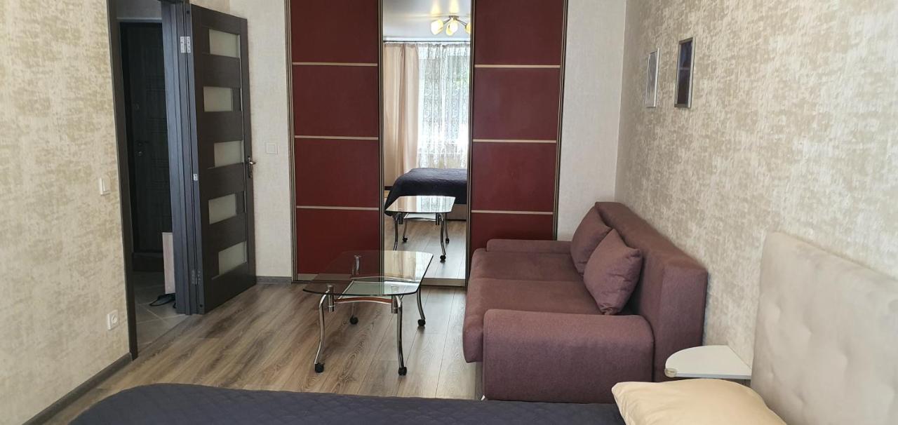 Квартира " A Quiet Place" Apartment Kamianets-Podilskyi Ngoại thất bức ảnh